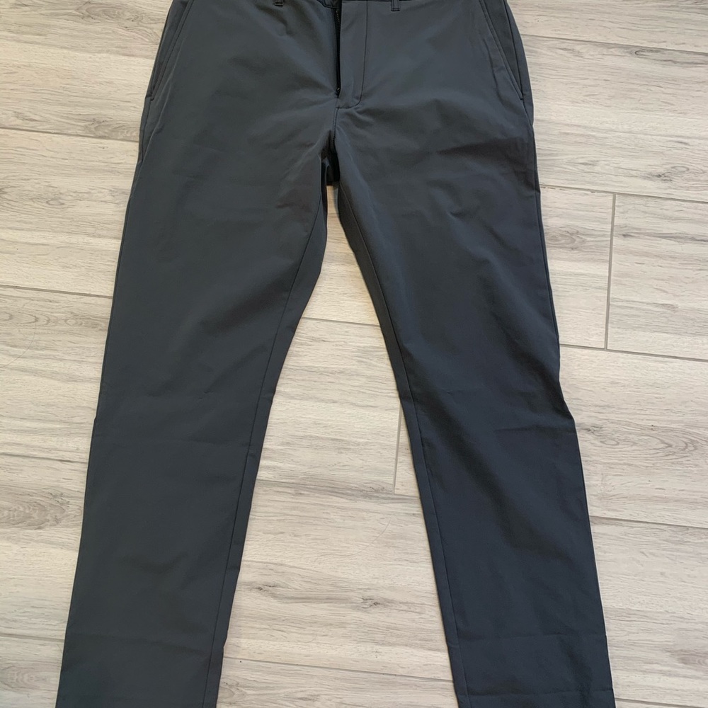 2 pairs of Jcrew tech pants - Picture 5 of 7